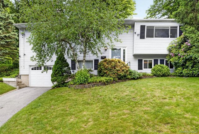 4 Pamela Lane, Valhalla, NY 10595