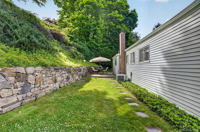 4 Pamela Lane, Valhalla, NY 10595