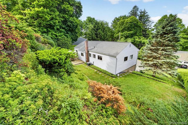4 Pamela Lane, Valhalla, NY 10595