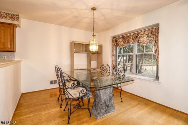 190 Jonathan Pl, Franklin Twp., NJ 08873