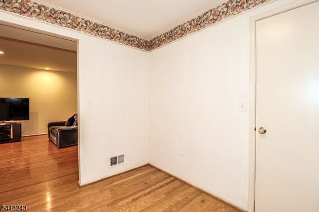 190 Jonathan Pl, Franklin Twp., NJ 08873