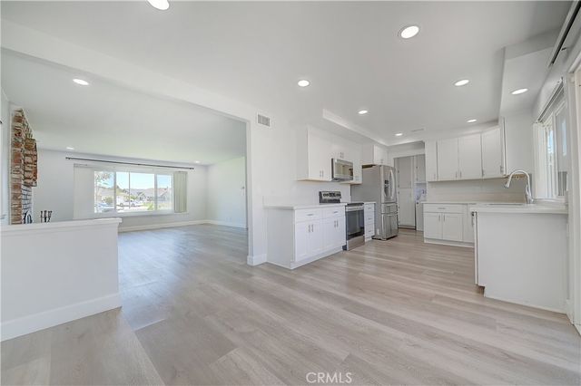 11883 Mayflower Court, Fountain Valley, CA 92708