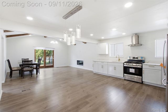 3465 Fox Hill Drive, Sterling Heights, MI 48310