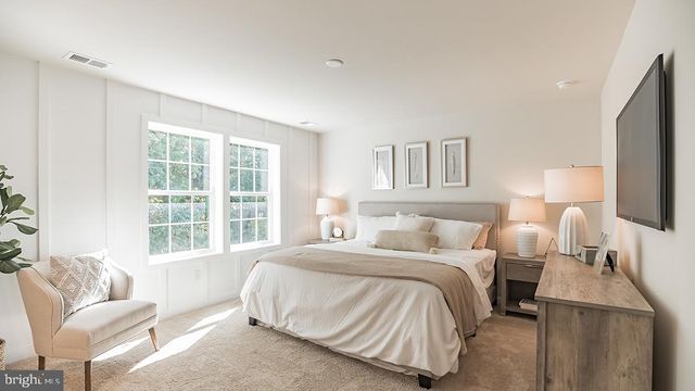 515 N PALACE DR, Glassboro, NJ 08028