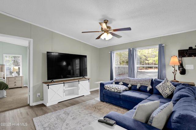 151 Shelley Road, Hampstead, NC 28443