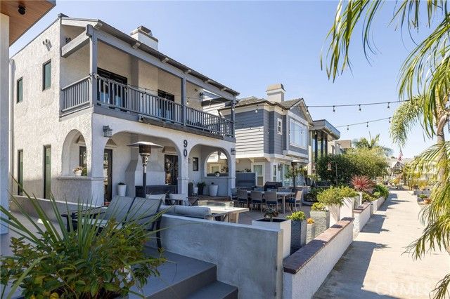 90 Rivo Alto Canal, Long Beach, CA 90803