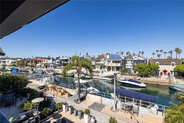 90 Rivo Alto Canal, Long Beach, CA 90803