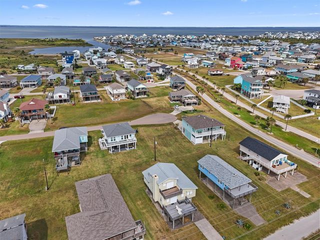 23111 Buena, Galveston, TX 77554