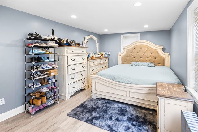 70 Riverside Ave, Attleboro, MA 02703