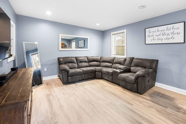 70 Riverside Ave, Attleboro, MA 02703