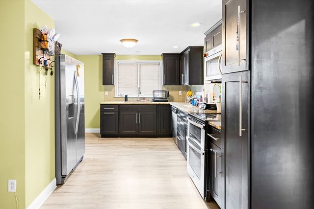 70 Riverside Ave, Attleboro, MA 02703