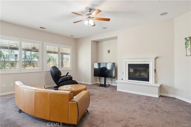 2 Villa Roma, Lake Elsinore, CA 92532