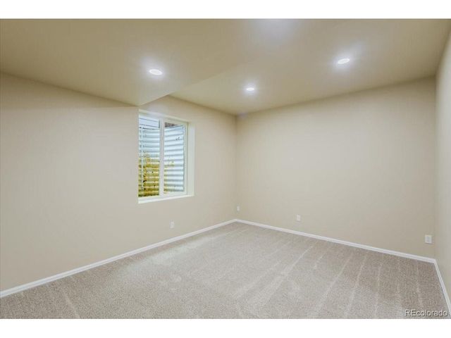 825 Wagon Bend Rd, Berthoud, CO 80513