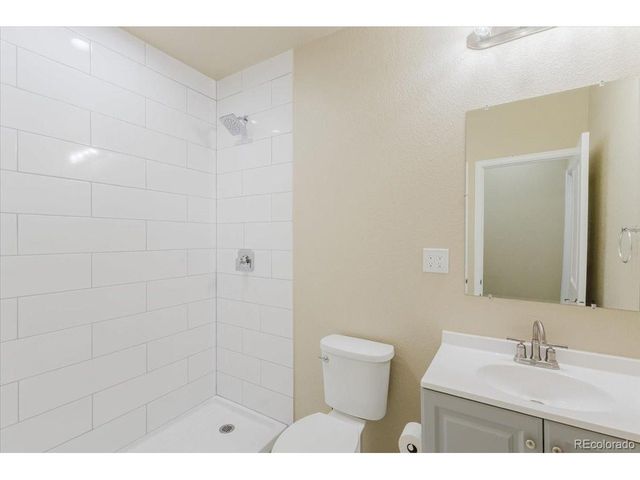 825 Wagon Bend Rd, Berthoud, CO 80513