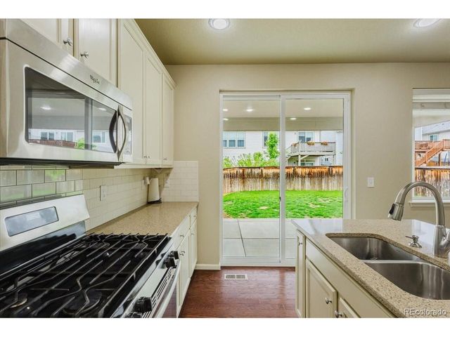 825 Wagon Bend Rd, Berthoud, CO 80513