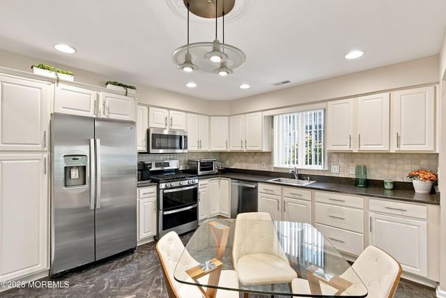 64 Merion Lane, Jackson, NJ 08527