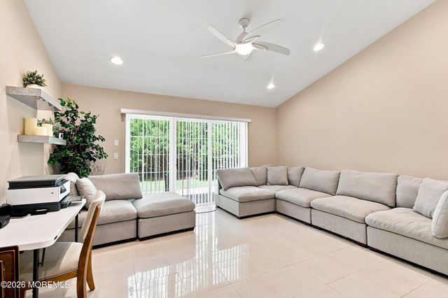64 Merion Lane, Jackson, NJ 08527
