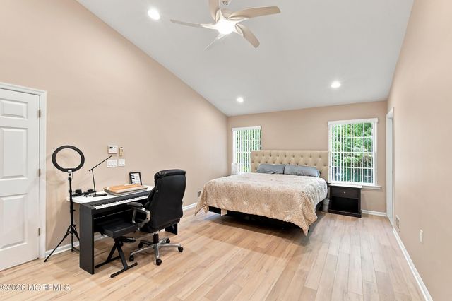 64 Merion Lane, Jackson, NJ 08527