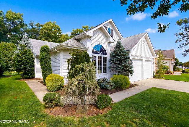 64 Merion Lane, Jackson, NJ 08527
