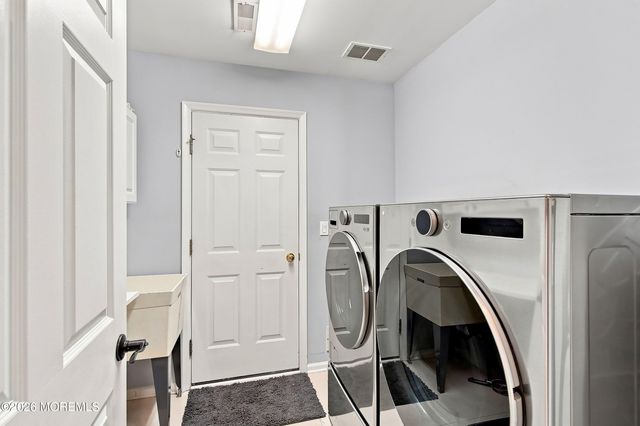 64 Merion Lane, Jackson, NJ 08527