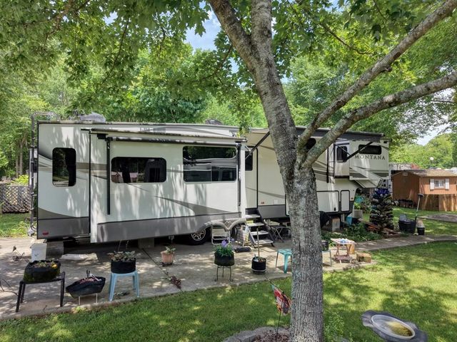 61 Apache Bend Road, Blairsville, GA 30512