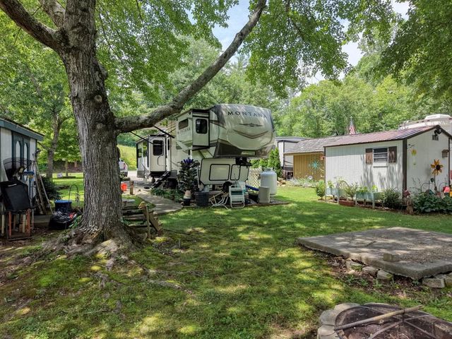 61 Apache Bend Road, Blairsville, GA 30512