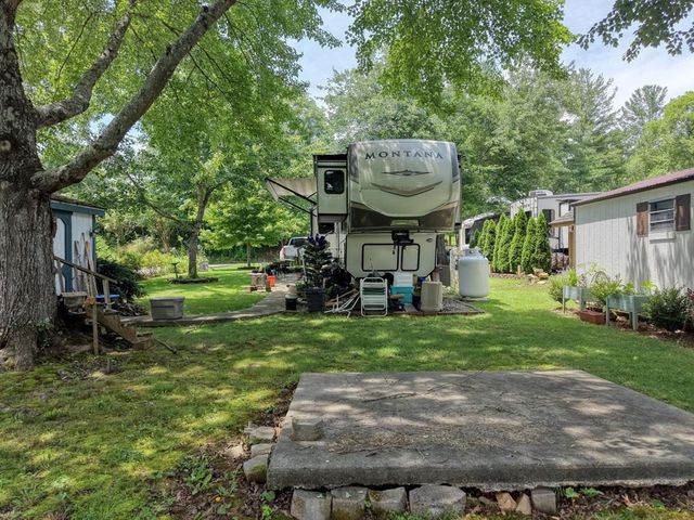 61 Apache Bend Road, Blairsville, GA 30512