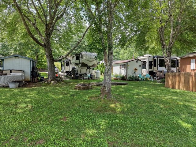 61 Apache Bend Road, Blairsville, GA 30512