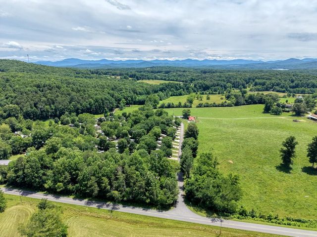 61 Apache Bend Road, Blairsville, GA 30512