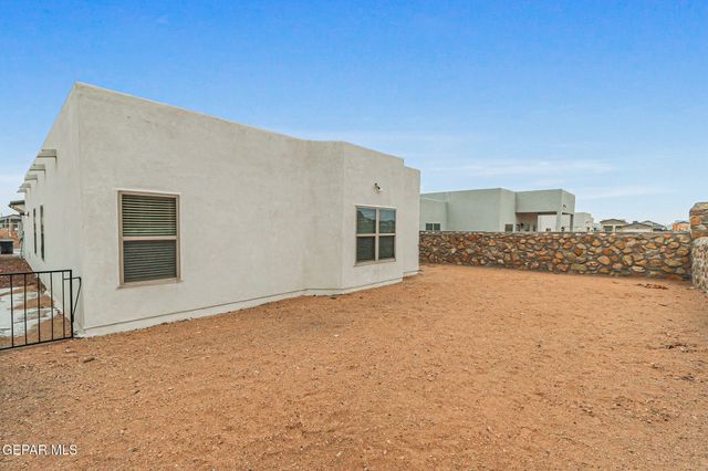 664 Paseo Modesto Drive, Horizon City, TX 79928