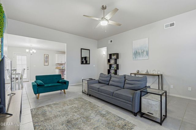 664 Paseo Modesto Drive, Horizon City, TX 79928