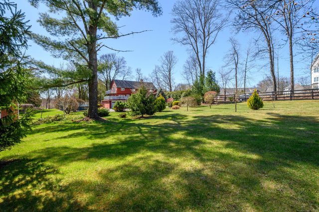 7 McNeil Road, Bethel, CT 06801