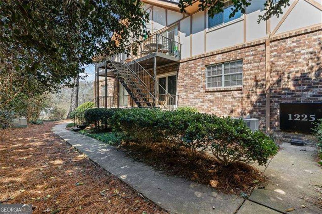 1225 Church Street J, Decatur, GA 30030