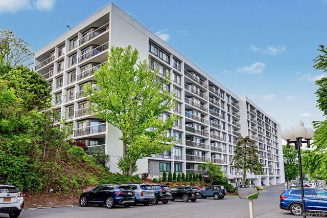 500 High Point Drive 810, Hartsdale, NY 10530
