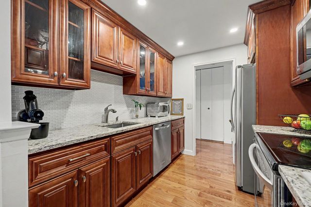 500 High Point Drive 810, Hartsdale, NY 10530