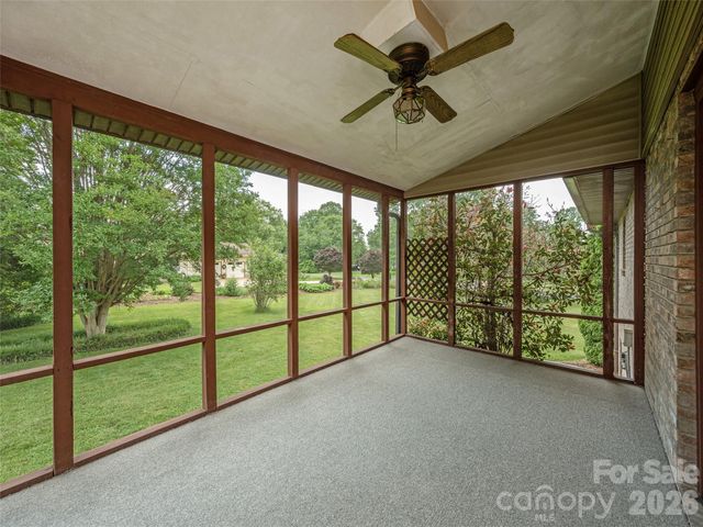 2 Bannerwood Drive, Horse Shoe, NC 28742
