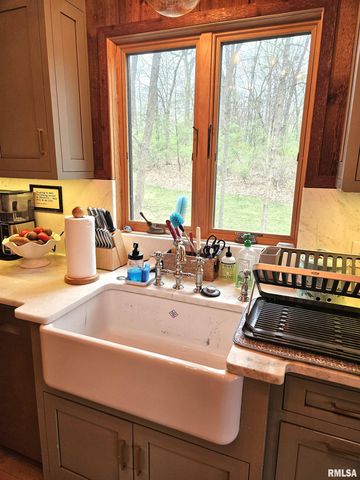 1077 Knox Rd 500 E Road, Galesburg, IL 61401