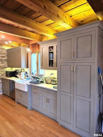 1077 Knox Rd 500 E Road, Galesburg, IL 61401