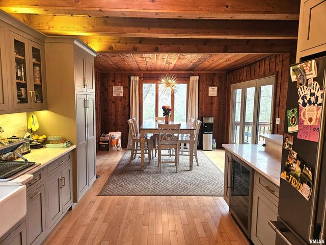 1077 Knox Rd 500 E Road, Galesburg, IL 61401