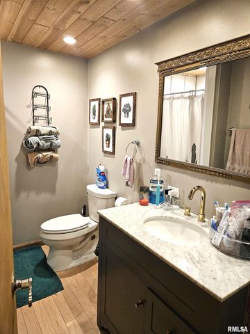 1077 Knox Rd 500 E Road, Galesburg, IL 61401