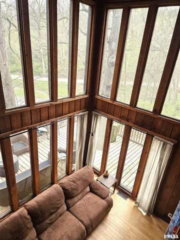 1077 Knox Rd 500 E Road, Galesburg, IL 61401