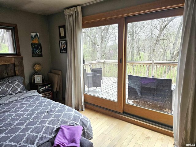 1077 Knox Rd 500 E Road, Galesburg, IL 61401