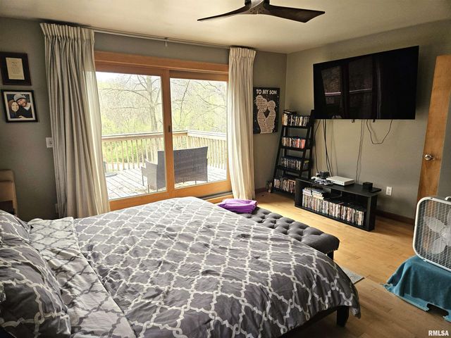 1077 Knox Rd 500 E Road, Galesburg, IL 61401