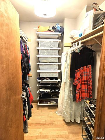 1077 Knox Rd 500 E Road, Galesburg, IL 61401