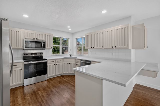 18641 Woodbriar Lane, Catoosa, OK 74015