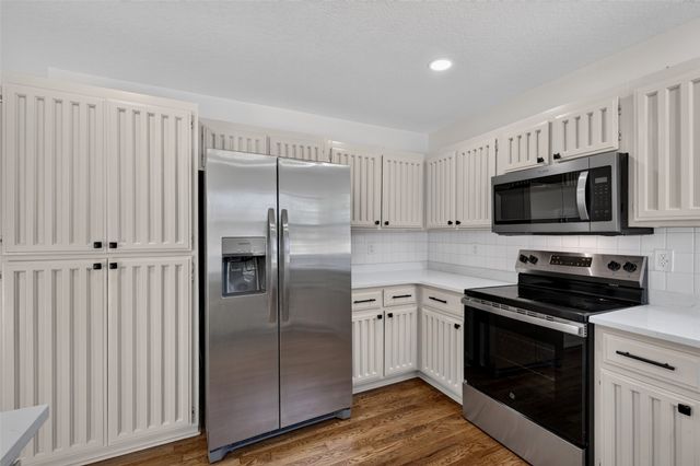 18641 Woodbriar Lane, Catoosa, OK 74015