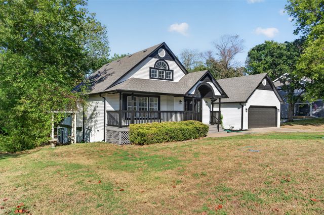 18641 Woodbriar Lane, Catoosa, OK 74015