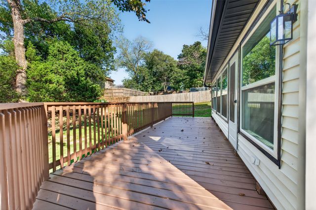 18641 Woodbriar Lane, Catoosa, OK 74015