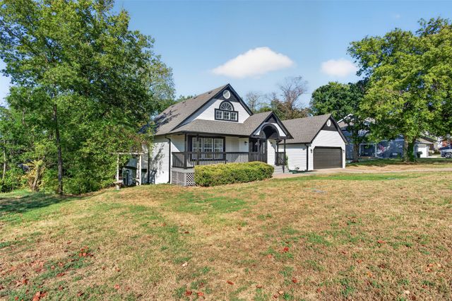 18641 Woodbriar Lane, Catoosa, OK 74015