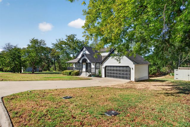 18641 Woodbriar Lane, Catoosa, OK 74015